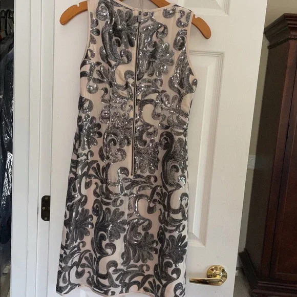 Vince Camuto sleeveless cream dress with silver sequin embellishment - Picture 3 of 3
